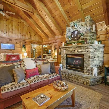 Do Not Disturb - Pigeon Forge Smoky Mountain Studio Cabin, Hot Tub, Fireplace Exterior foto