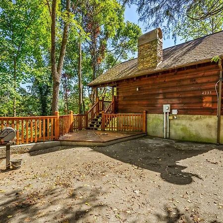 Do Not Disturb - Pigeon Forge Smoky Mountain Studio Cabin, Hot Tub, Fireplace Villa Exterior foto